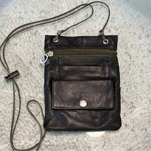 Rich Soft Supple Leather Multi Pocket Cross Body Carry All Unisex